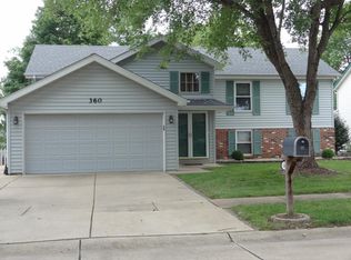 360 Windyoak Dr, Ballwin, MO 63021