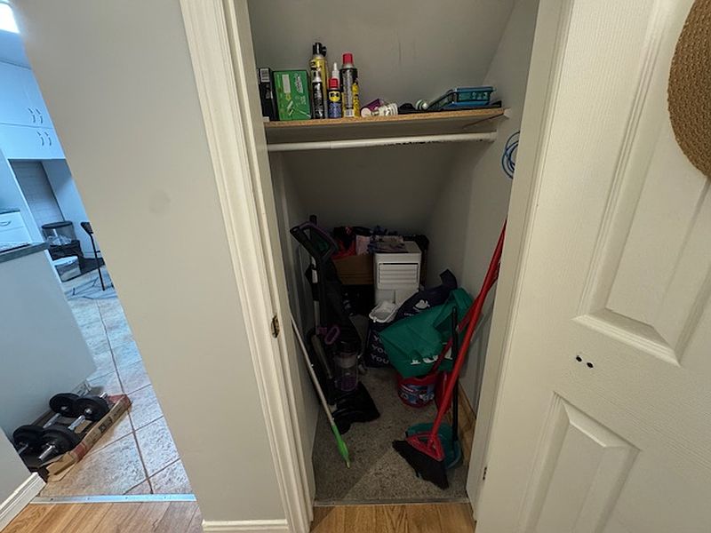 Kitchener Apartment for rent - 4 Bedrooms — photo 15