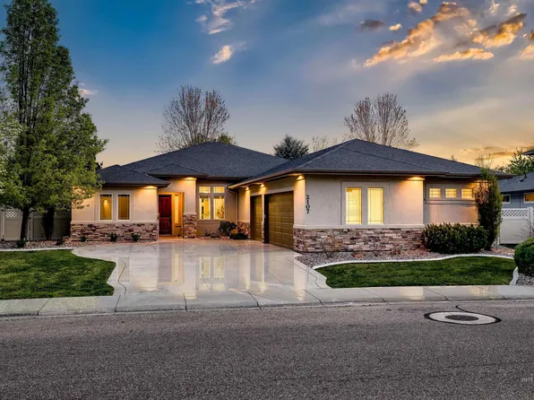 2107 W San Remo Dr, Meridian, ID 83642