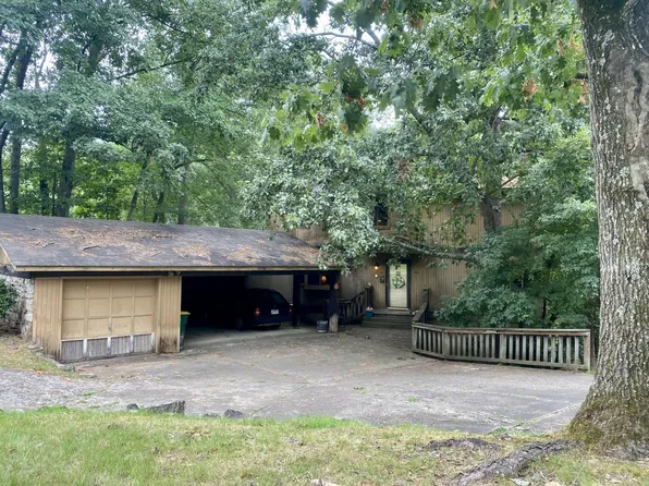 26 Tallyho Ln, Little Rock, AR 72227