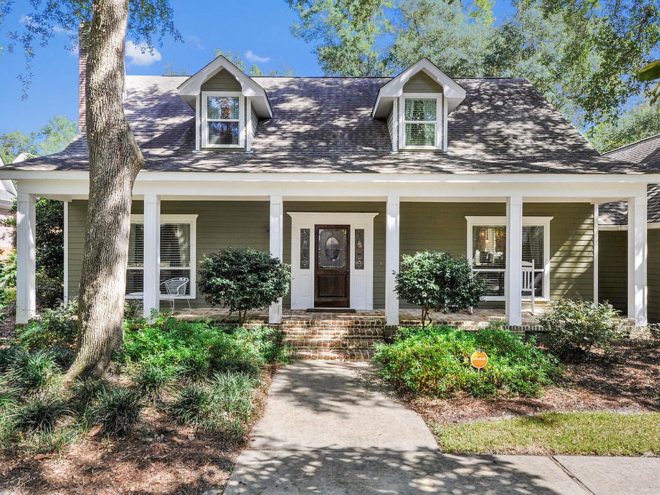 1st image of 38 Old Oak Ln