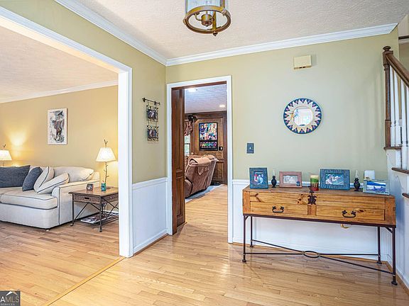 3rd image of 3838 Hunting Ridge Dr
