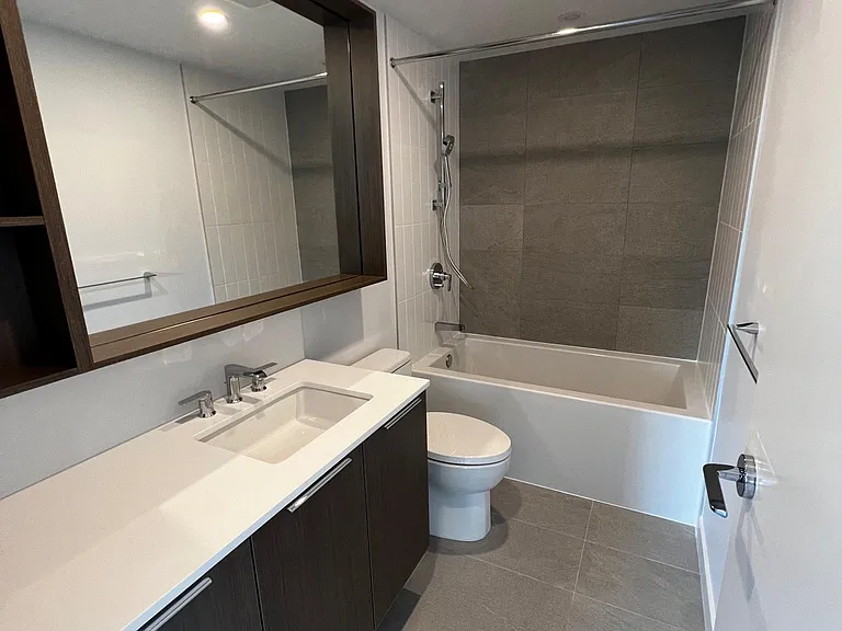 645 Como Lake Ave #204 — Photo 27