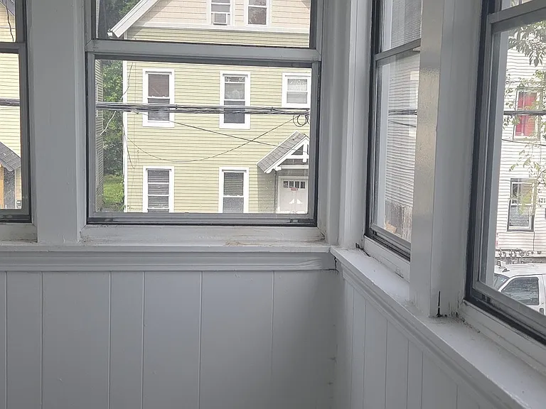 426 Poplar St #2 — Photo 8