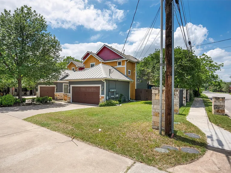 1007 Taulbee Ln #E — Photo 2