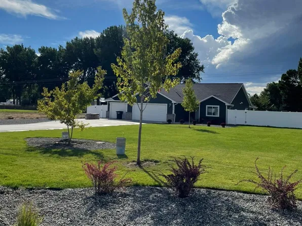 314 Light Stream Ln, Billings, MT 59106