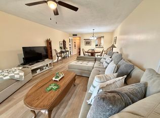 7320 Lake Circle Dr APT 204, Margate, FL 33063