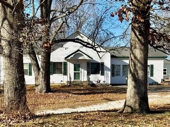 4403 S 160th Road, Bolivar, MO 65613