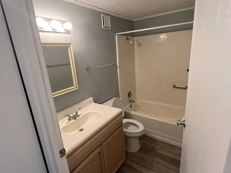 37904 Hillside Ln #4 — Photo 5
