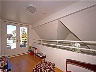5th image of 511 Washington Ave