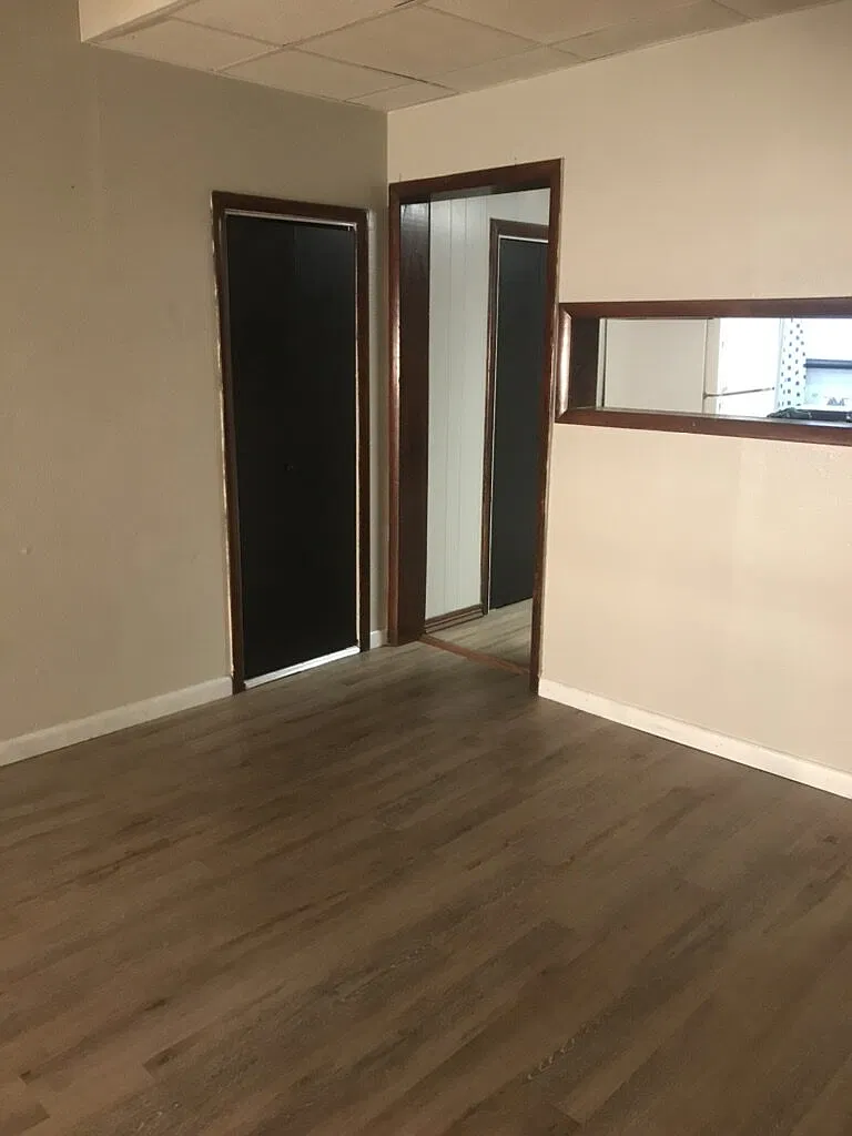 1 bed, 1.0 bath, $900 — Photo 2