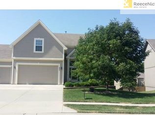 993 Lilac Ln, Liberty, MO 64068