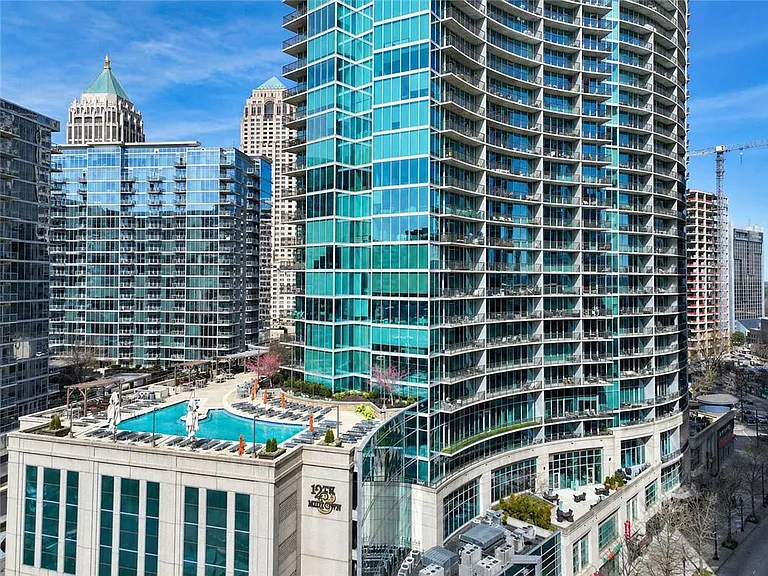 1080 Peachtree St NE #3403 — Photo 18