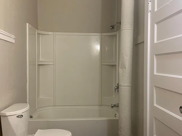 Bathtub & Shower
