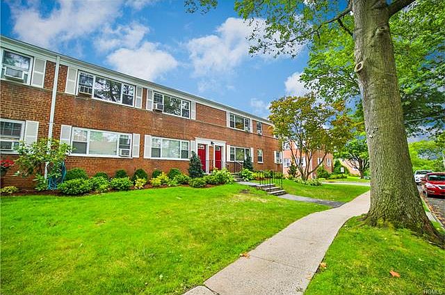 1st image of 5 Westview Ave #2