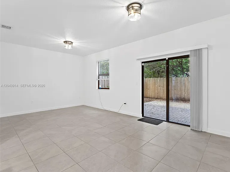 28562 SW 134th Ct — Photo 28