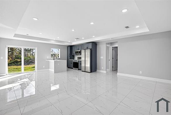 1st image of 1044 Cresthaven St