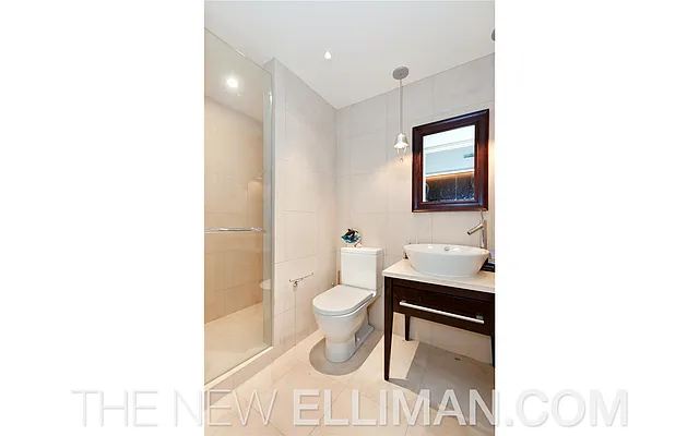 Sold by Douglas Elliman | media 18