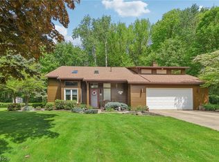 6357 Meandering Wood Ave, Madison, OH 44057