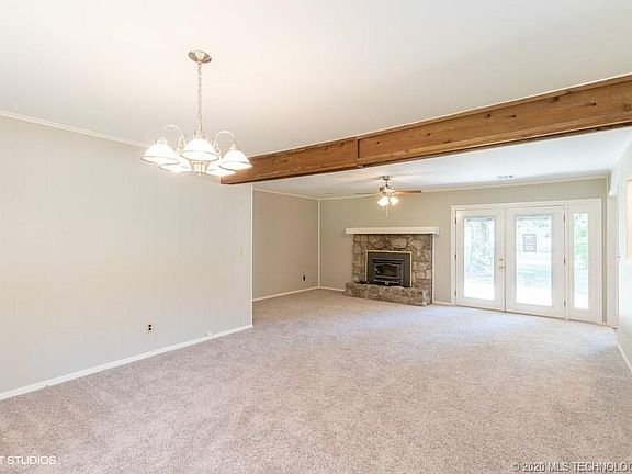 3rd image of 209 Sooner Dr