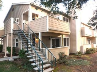 700 Canyon Oaks Dr APT C, Oakland, CA 94605