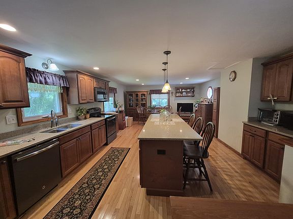 4th image of 108 Newton Road