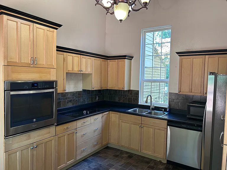 22302 Glenview Ct SE — Photo 20