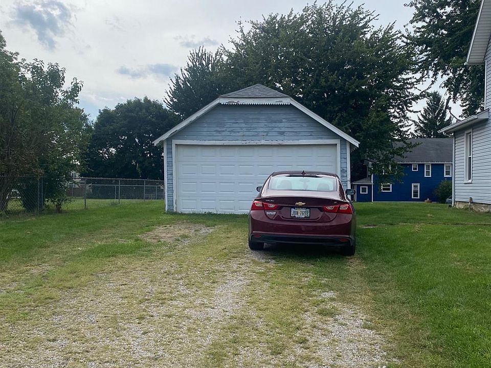 2nd image of 710 E Main St