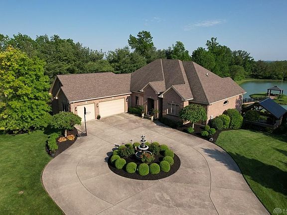 2nd image of 7740 Twin Oaks Dr