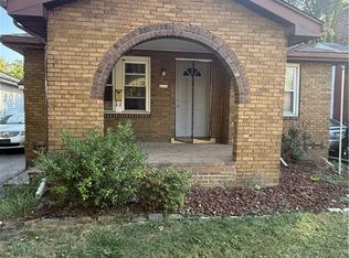 2111 E Wood St, Decatur, IL 62521