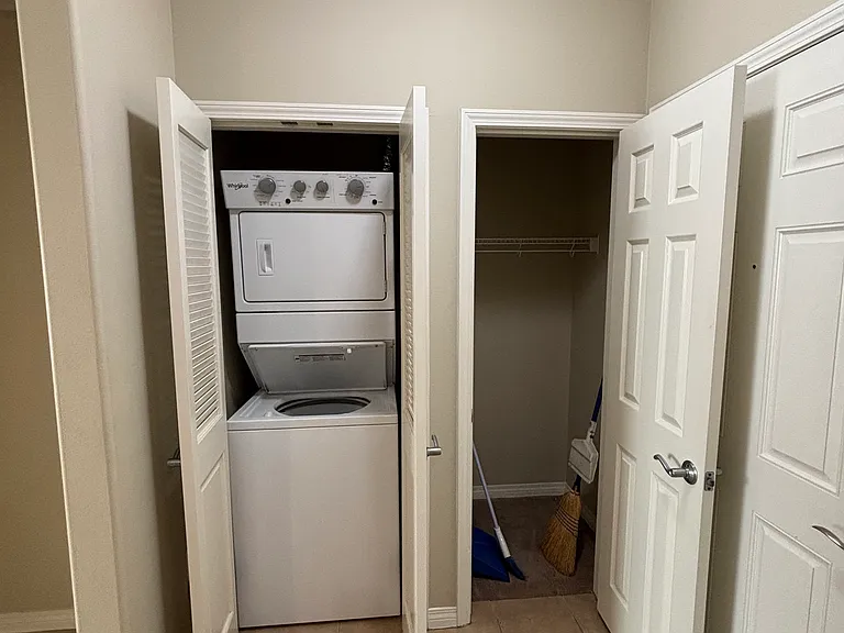 1601 India St #403 — Photo 9