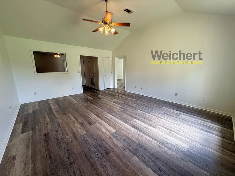 506 N 3rd St — Photo 3
