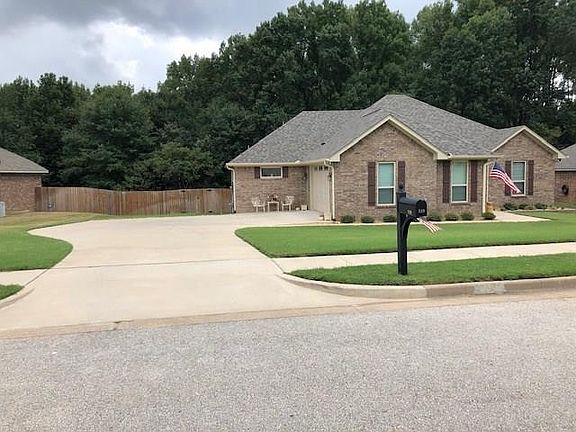 2nd image of 229 Heritage Ct