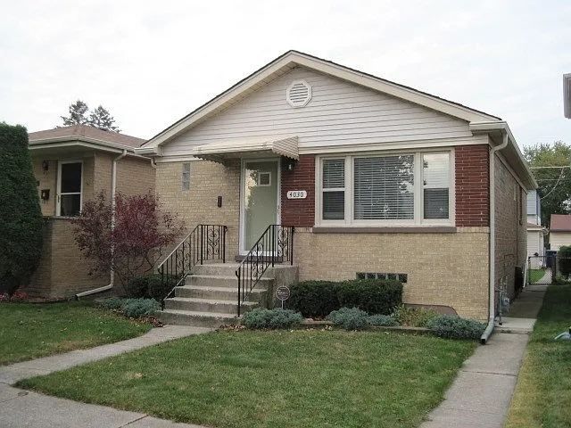 4030 Wesley Ave photo 1