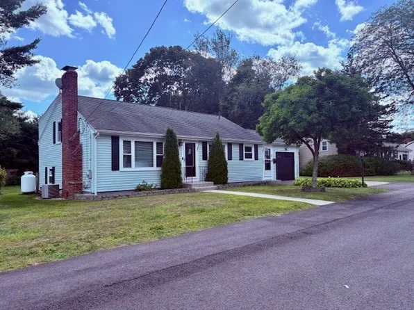 83 Barbara Ln, Weymouth, MA 02190