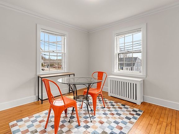 5th image of 451 Appleton St