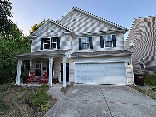 808 Celtic Crossing Dr Photo 1