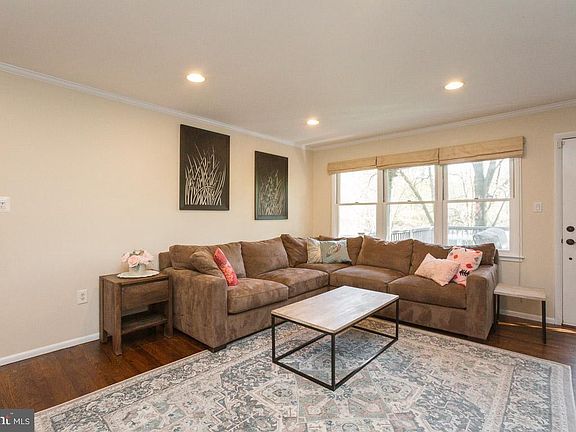 4th image of 3204 McComas Ave