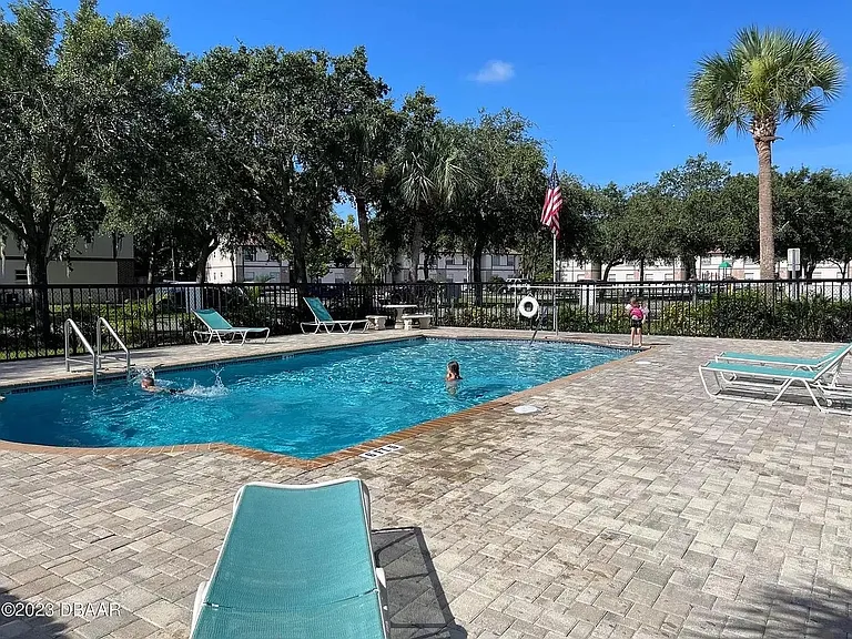 408 Banana Cay Dr #G — Photo 2
