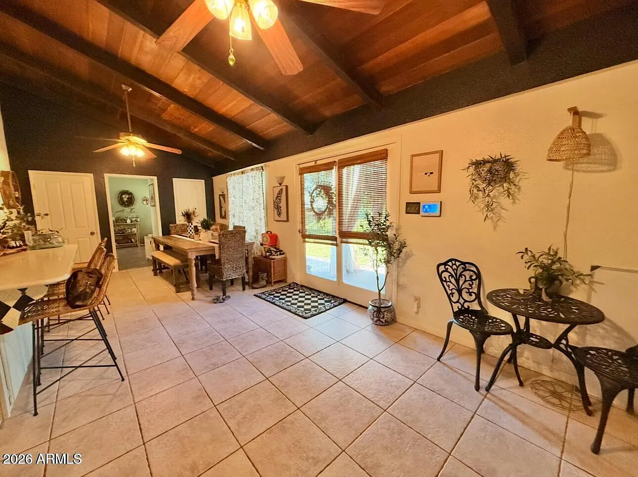4 bed, 2366 sqft, $3,000 — Photo 4