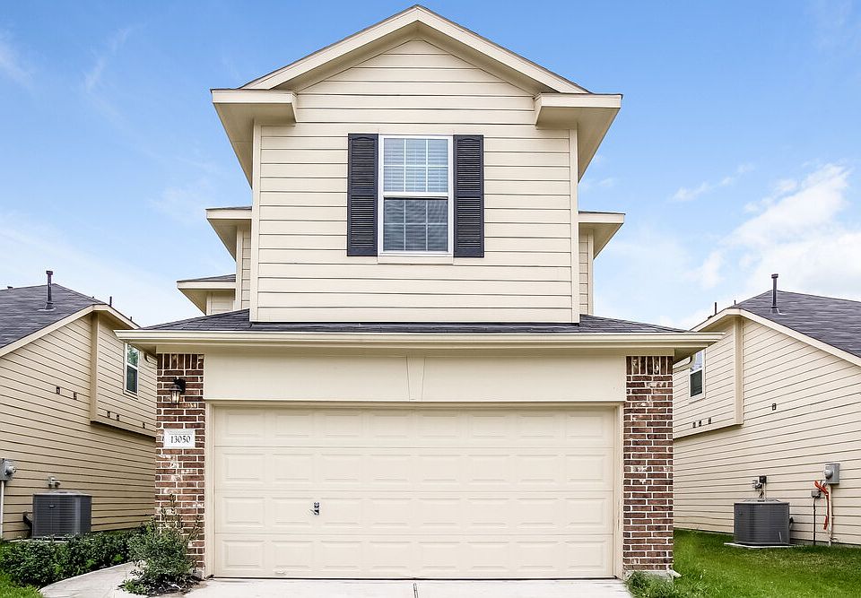 1st image of 13050 Rose Landing Dr