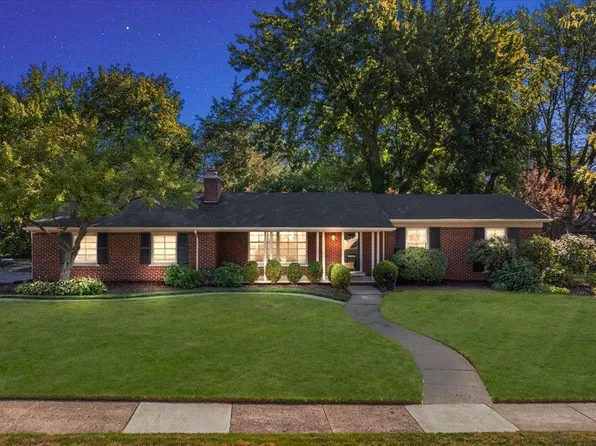 125 S Cranbrook Cross Rd, Bloomfield Hills, MI 48301