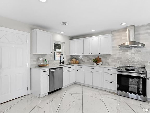 4th image of 7906 Elinor Ave