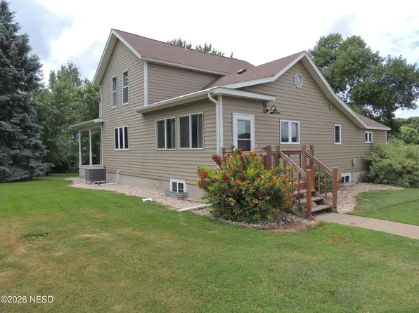 16681 459th Ave, Watertown, SD 57201