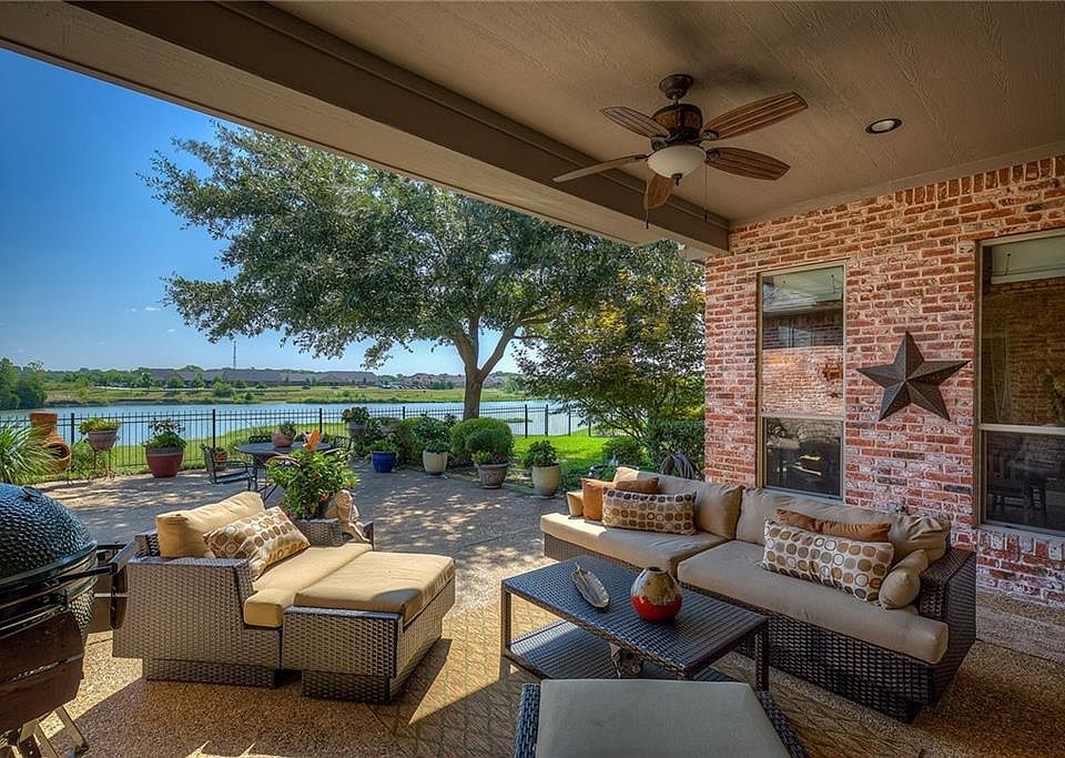 1st image of 724 Windsong Ln