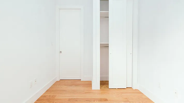 Rented by Nooklyn NYC LLC | media 28