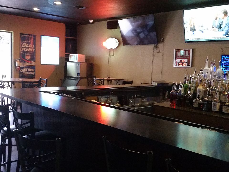 1st image of 1270 Saxon Blvd #2