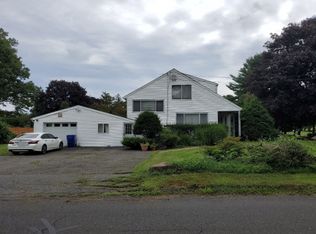 2 Saint Marys Ln, Norwalk, CT 06851