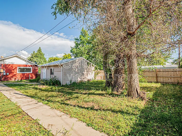 421 N Stuart St — Photo 39