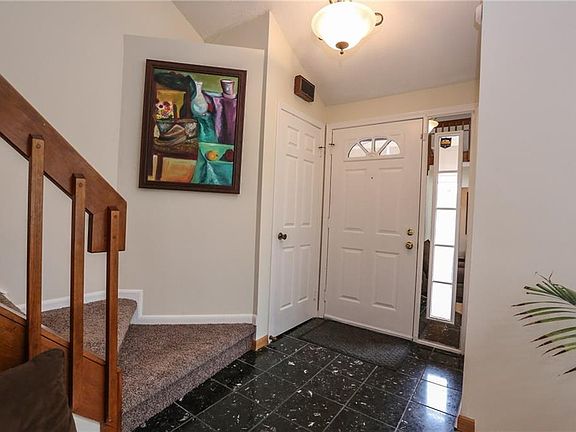 2nd image of 29 Old Winding Ln